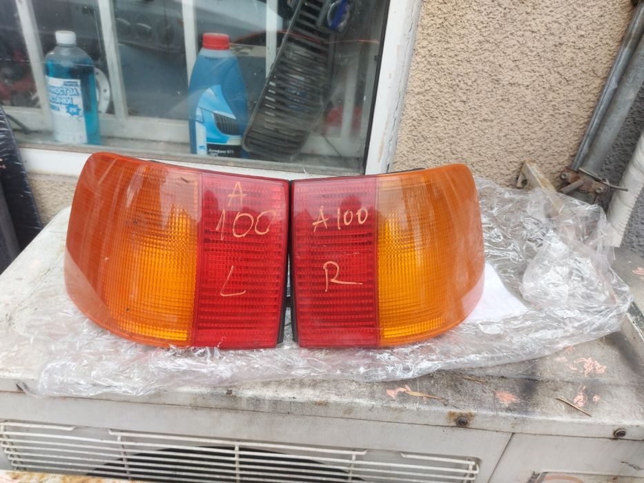 Оригинални стопове  Аudi 100 седан Hella