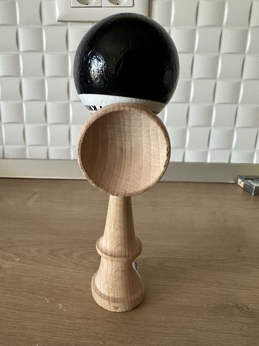 Kendama krom pop rubber