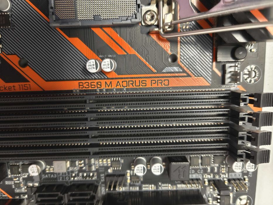 Placa de baza GIGABYTE B360M AORUS PRO soket 1151v2
