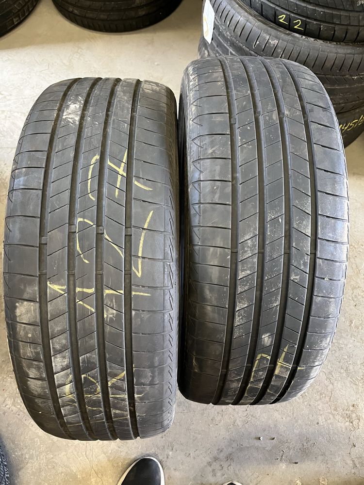 2 бр Летни гуми 235/45/21 Bridgestone (2021)