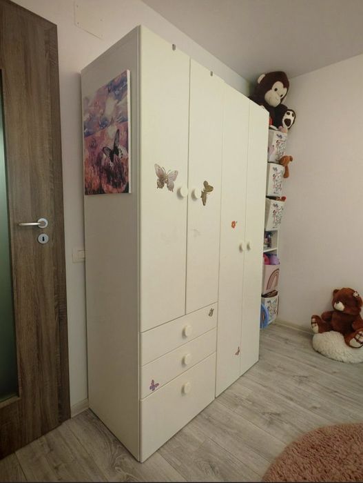 Vând două dulapuri ptr copii IKEA