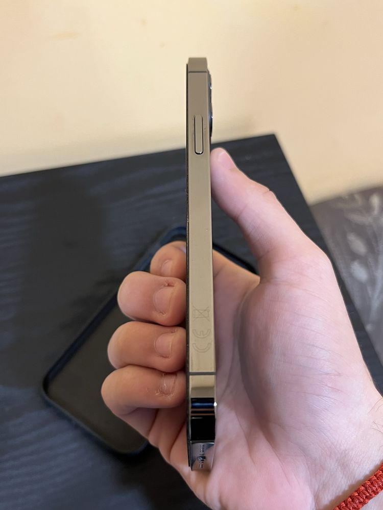 iPhone 12Pro 256GB 86% battery