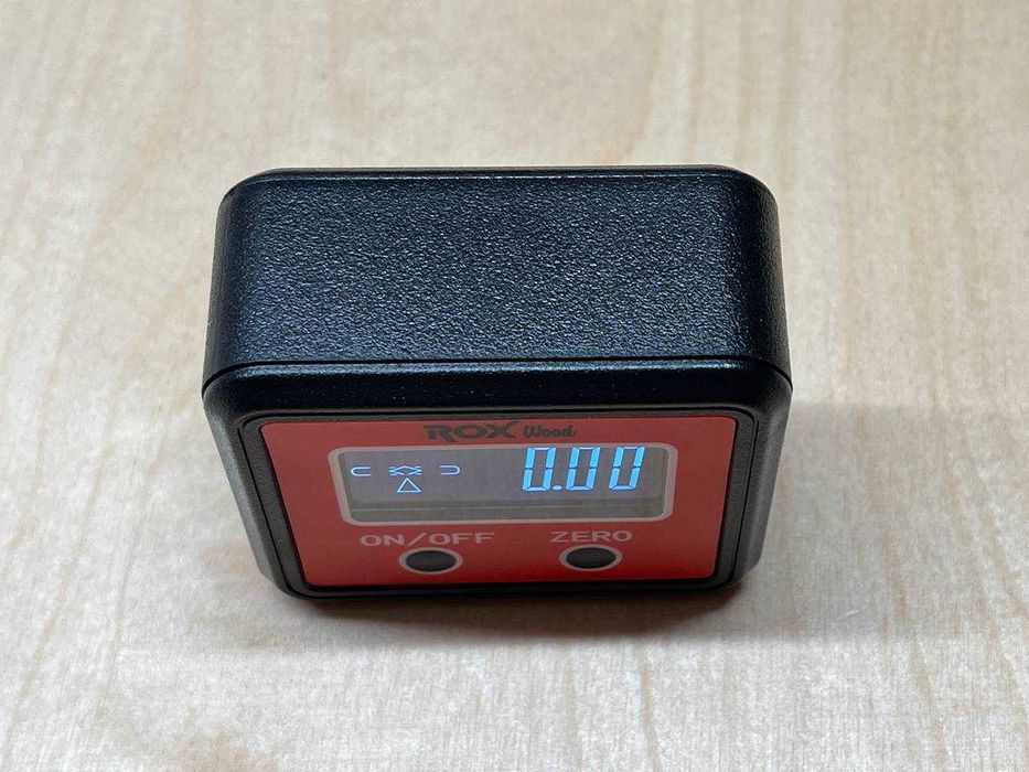Дигитален инклинометър, нивелир и ъгломер Rox Wood