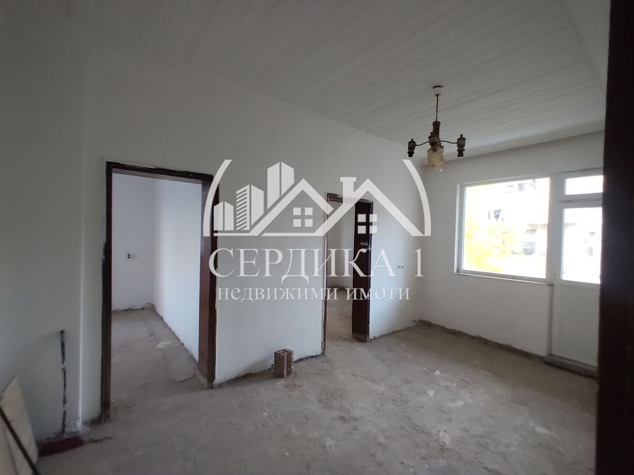Продава се Етаж от къща в Благоевград, Идеален център - 83 кв.м за 998 €/кв.м - Снимка #2