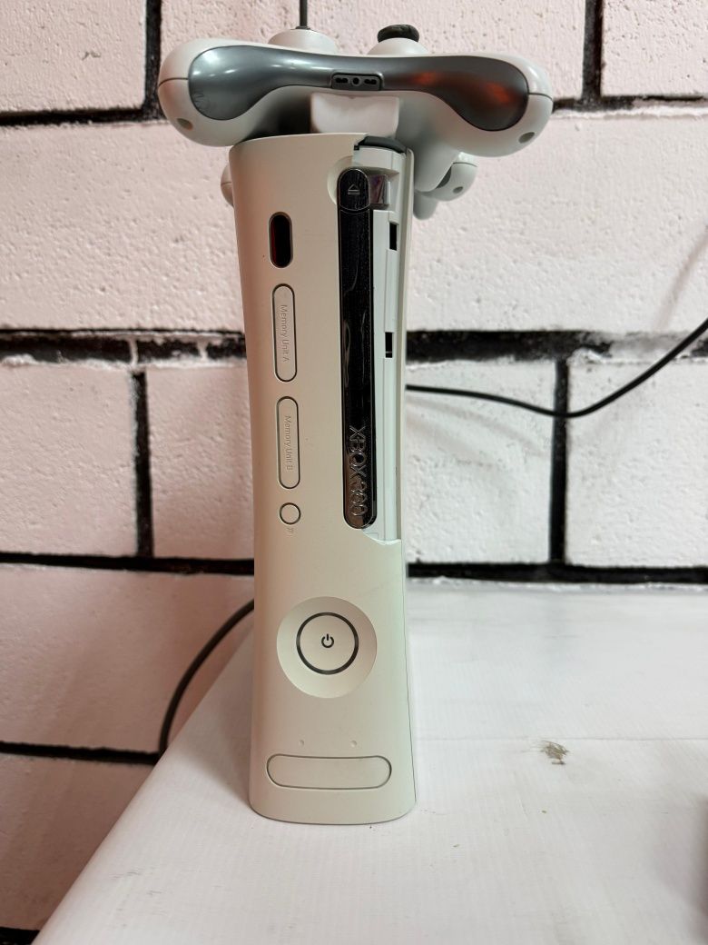 Плестейшн Xbox 360 60 gb