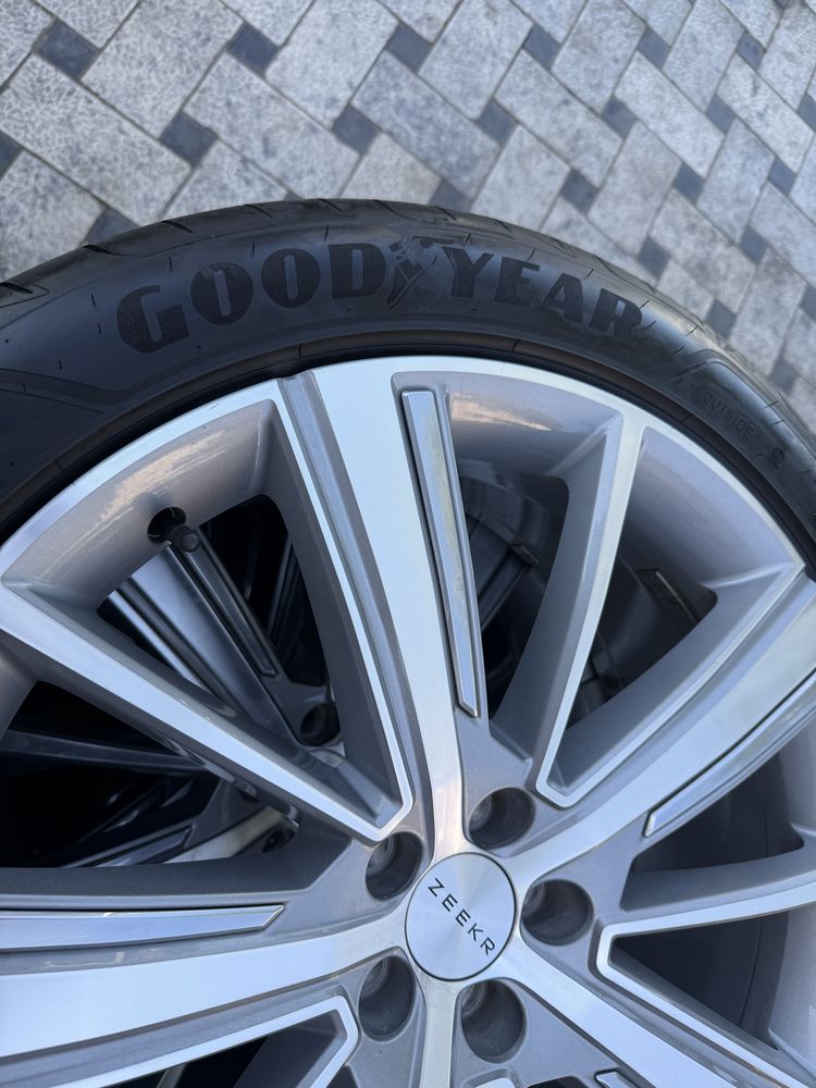 Zeekr 001 R 21 diska balon 255”45”21 goodyear yengi peregon arginal