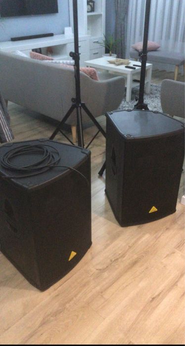 De vanzare boxe pasive behringer si mixer activ pmp 4000