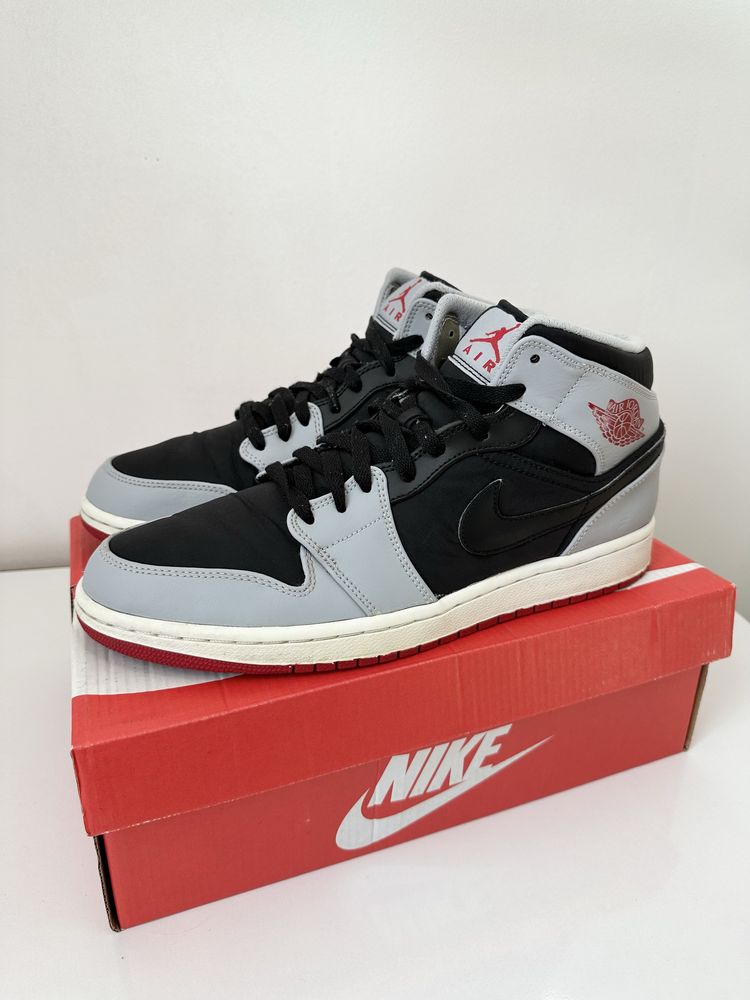 Air Jordan 1 Mid  ( 45) Маратонки
