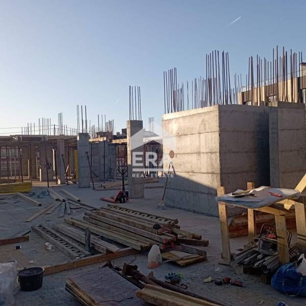 Продава се Тристаен апартамент в София, м-т Гърдова глава - 99 кв.м за 2610 €/кв.м - Снимка #4