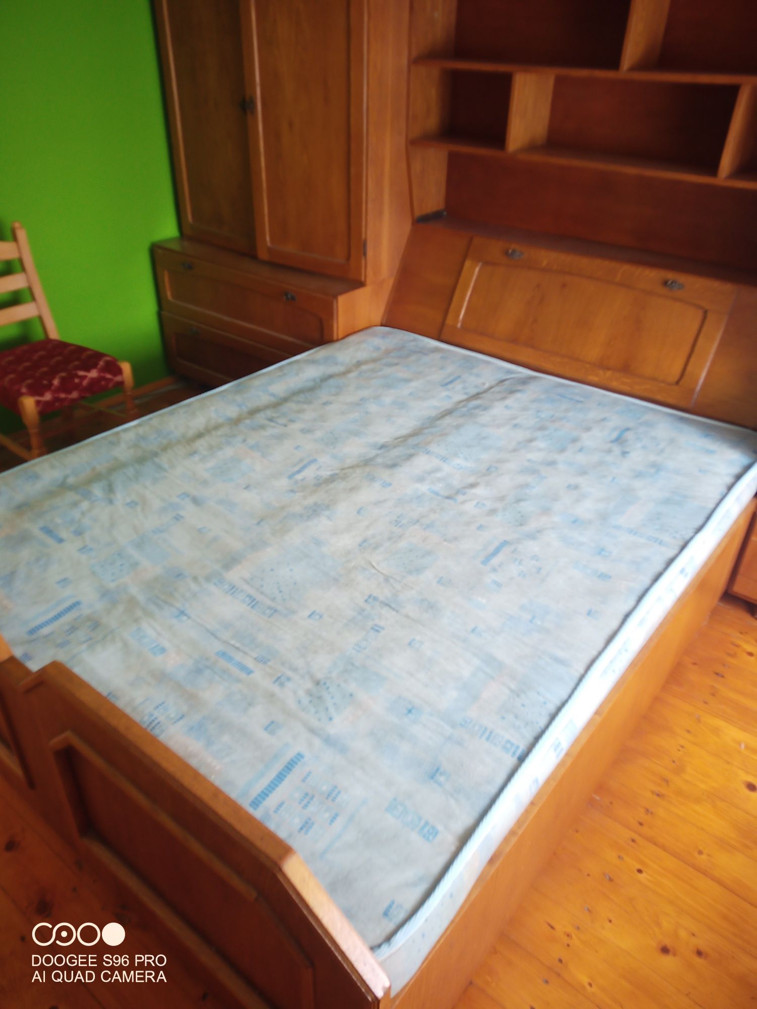 Vind saltea stare f buna 200×160×18   400 ron /