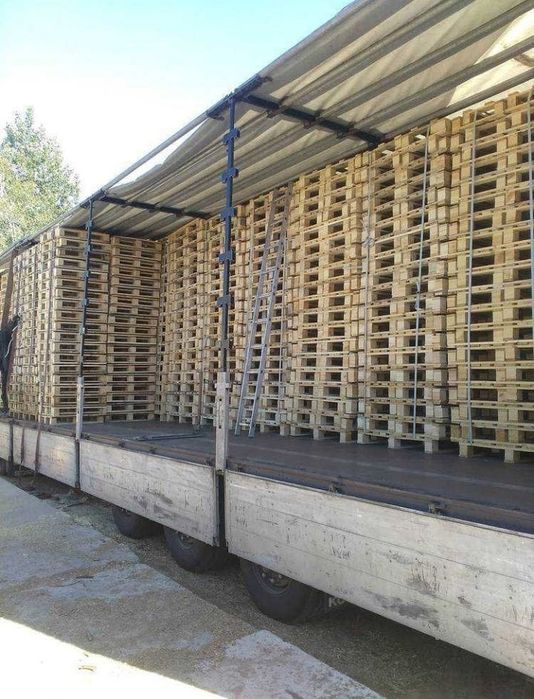 Vând paleti euro și NON euro