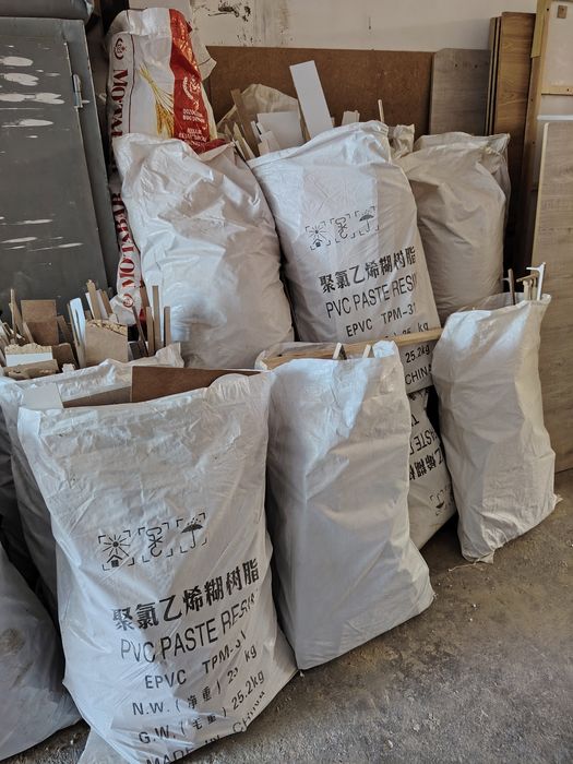 Мебель атходлари ўтин