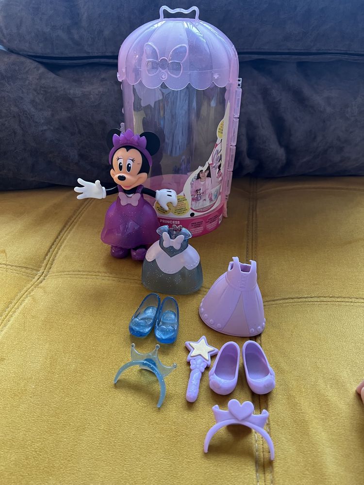 Къща Barbie Кукли Barbie и IMC фигурка Minnie Mouse принцеса