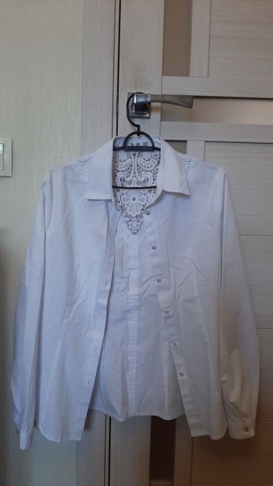 Продам школьные рубашки для девочек