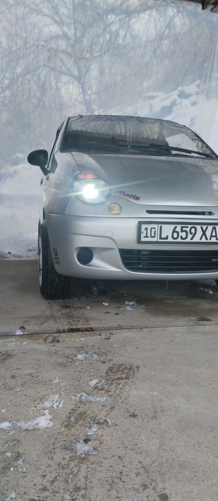 Matiz 2002 oldi orqa butun urulmagan mator  qilingan 2 ta karopkasi bo