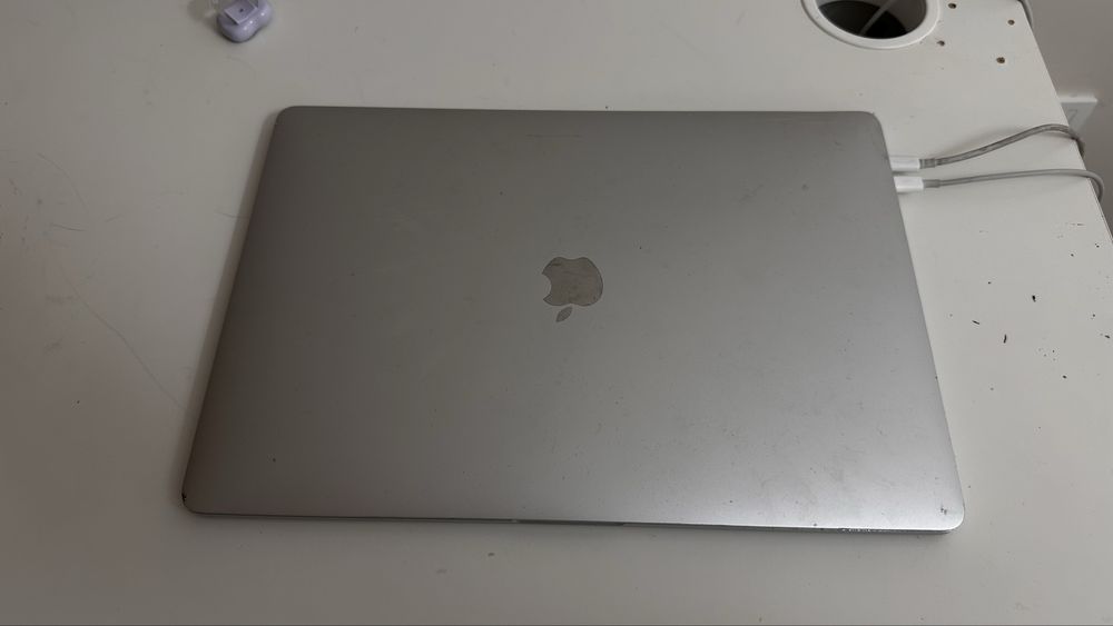 Macbook pro 15 core i7