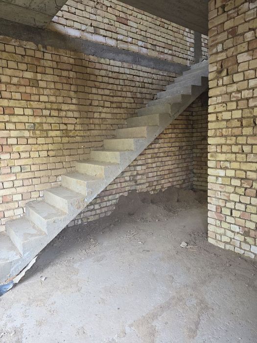 Здравствуйте срочно продаю участок