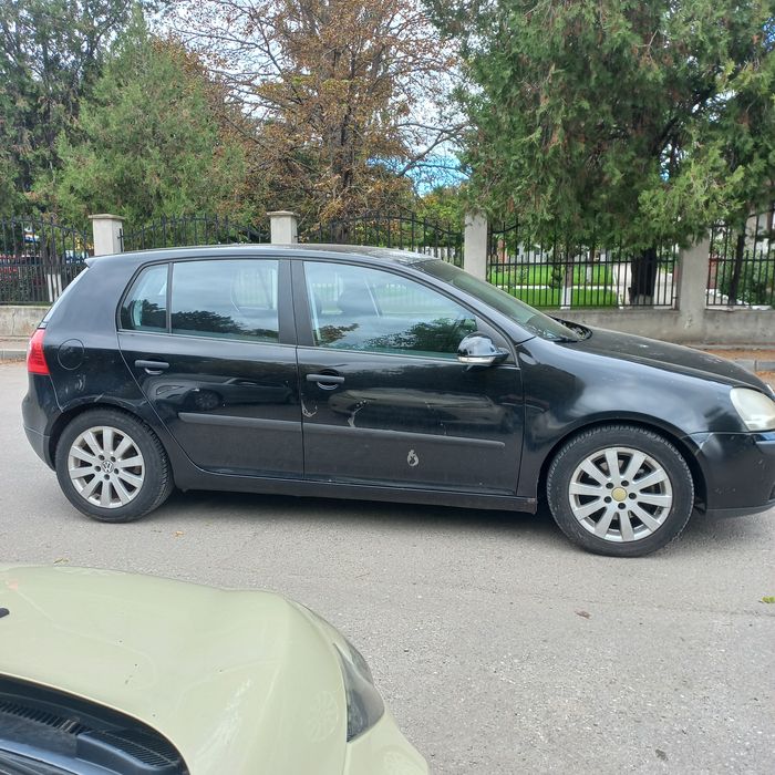 Vând Volkswagen golf5