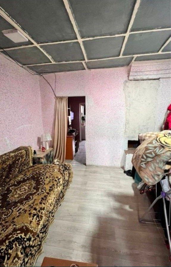 Продается 2 х комнатная, 1 сотка.Ор Сергели ул. Даре Буйи