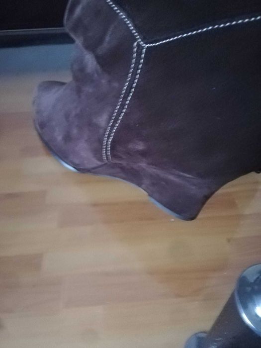 Cizme ptr femei-noi, piele