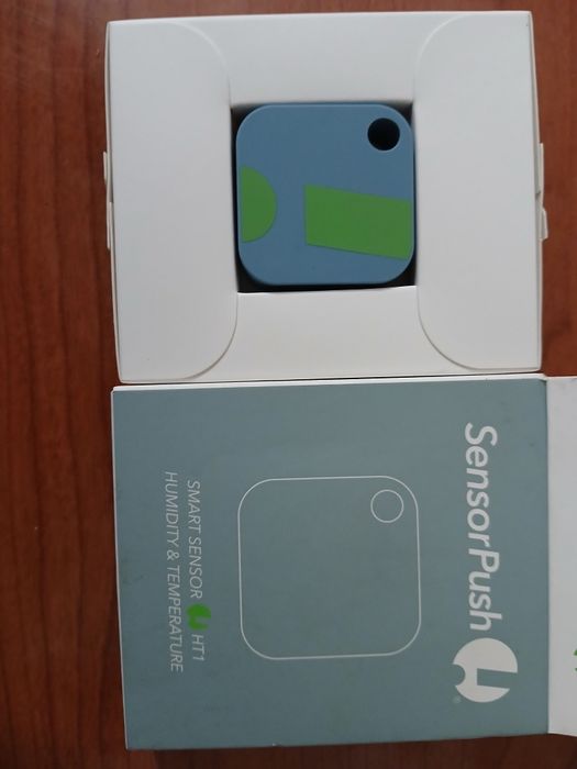 Vand senzori pentru umiditate și căldură prin Bluetooth noi în cutie