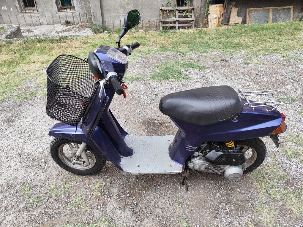 Скутер HONDA tact 50