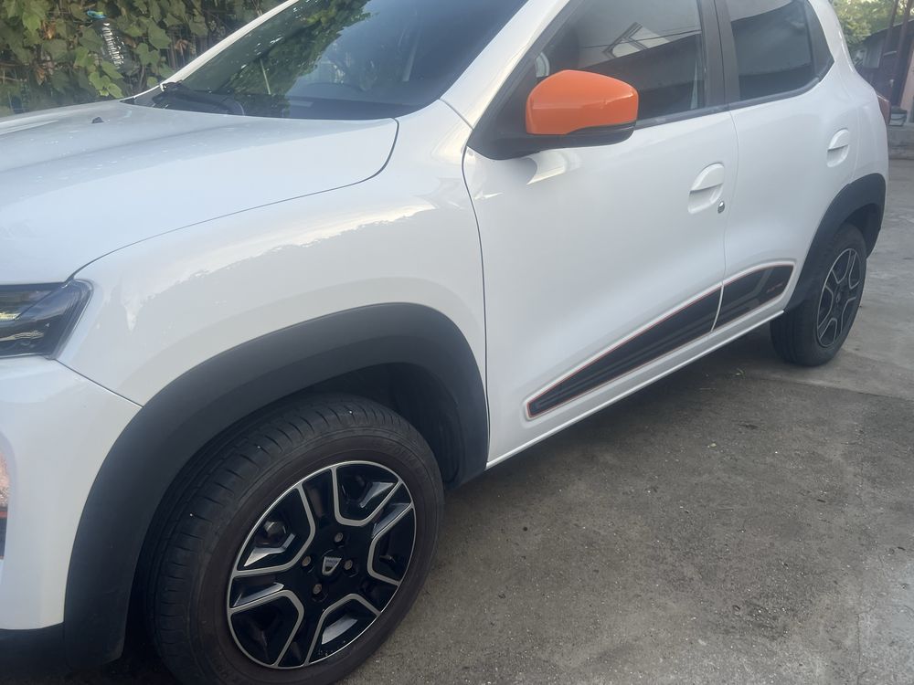 Dacia Spring Full
