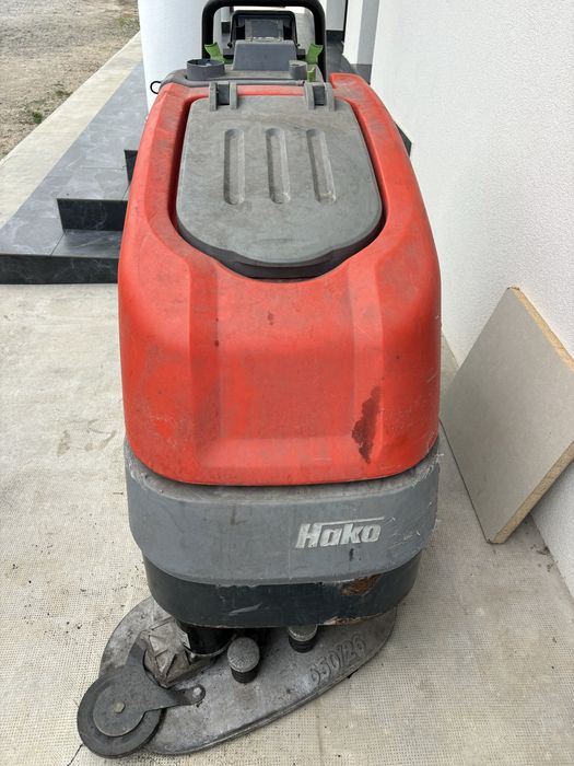 Masina curatat spalat pardoseli Hako b70