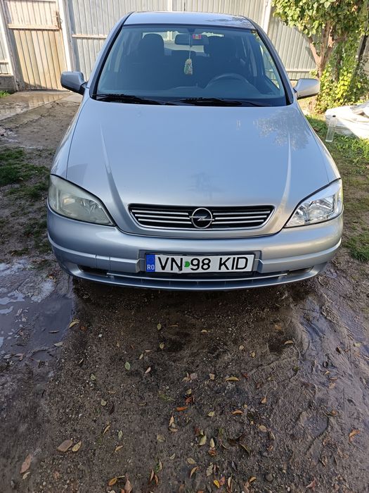 Vând Opel Astra g