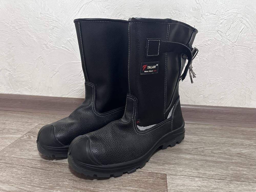 Продам сапоги и ботинки