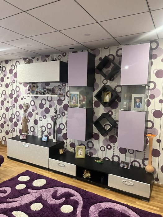 Coltar ,mobila si covor