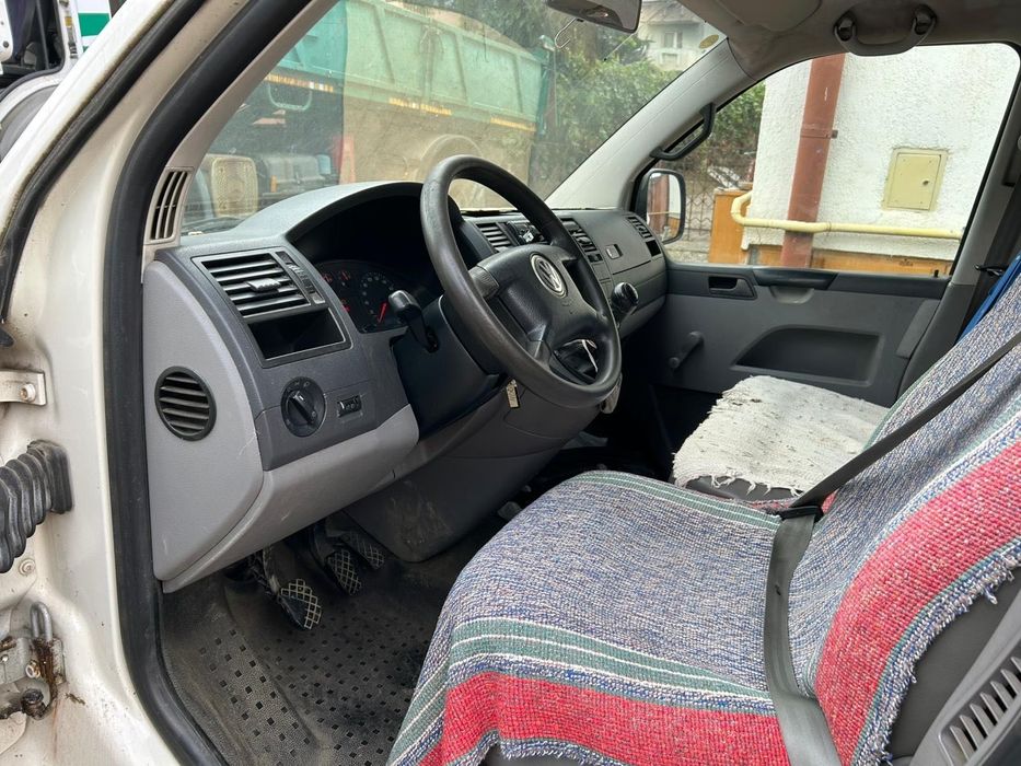 Volkswagen Transporter T5 8+1 locuri