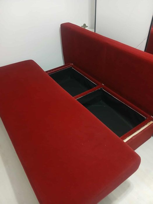 Canapea doua persoane extensibila