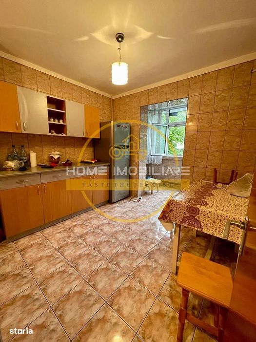Pizza Nico Nicolina  Etaj 3 Apartament 3 Camere Decomandat Bloc 1985
