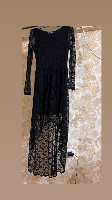 Красивое чёрное платье