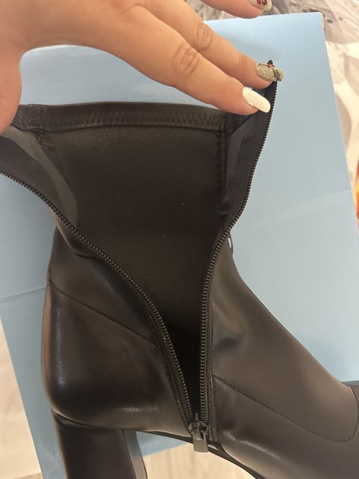 Дамски боти чисто нови размер 41