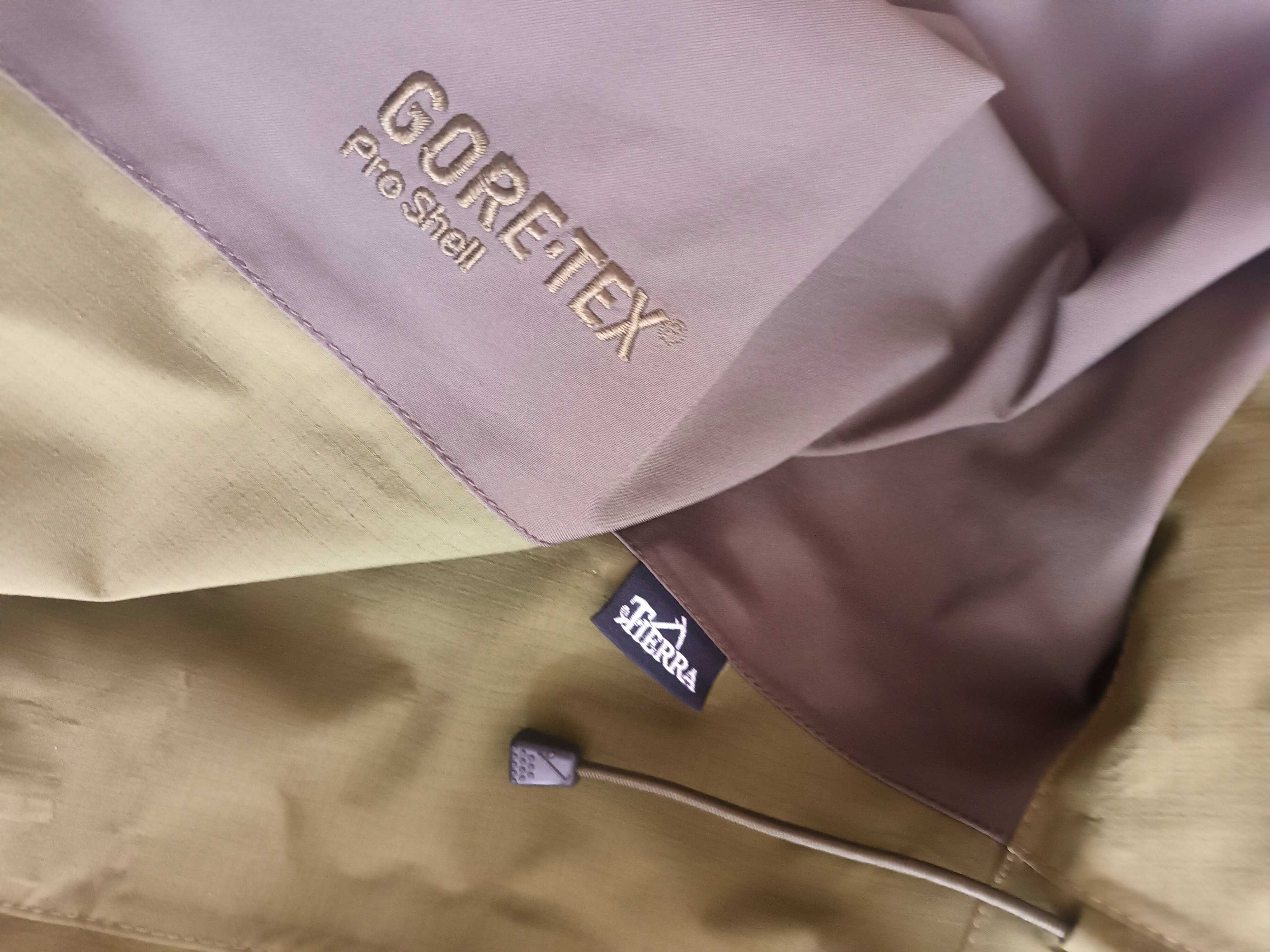 Geaca gore tex  Tierra