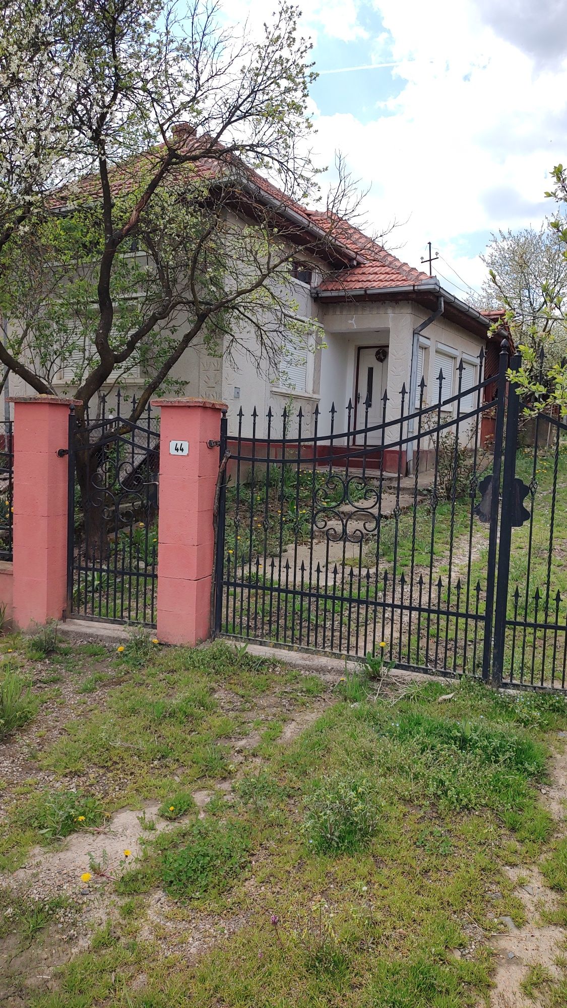 Casa de vânzare în Viile Satu Mare,teren 30 ari