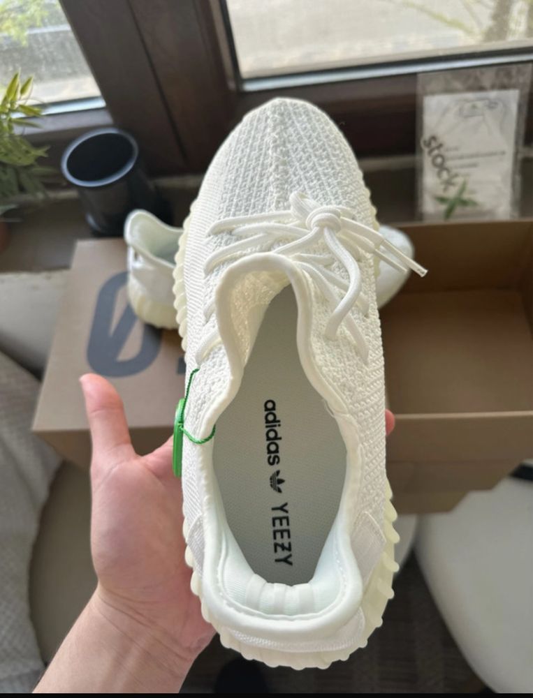 Adidas Yeezy Boost 350 V2 Triple White 42