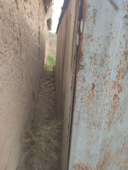 Гараж сотилади.пабедада