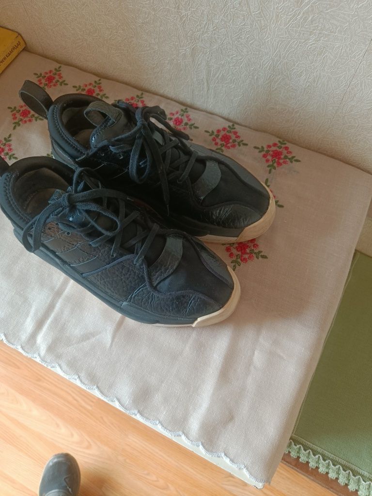 Y-3 Yamamoto Rivalry