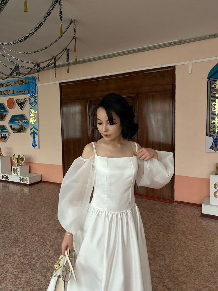 көйлек сатылады.