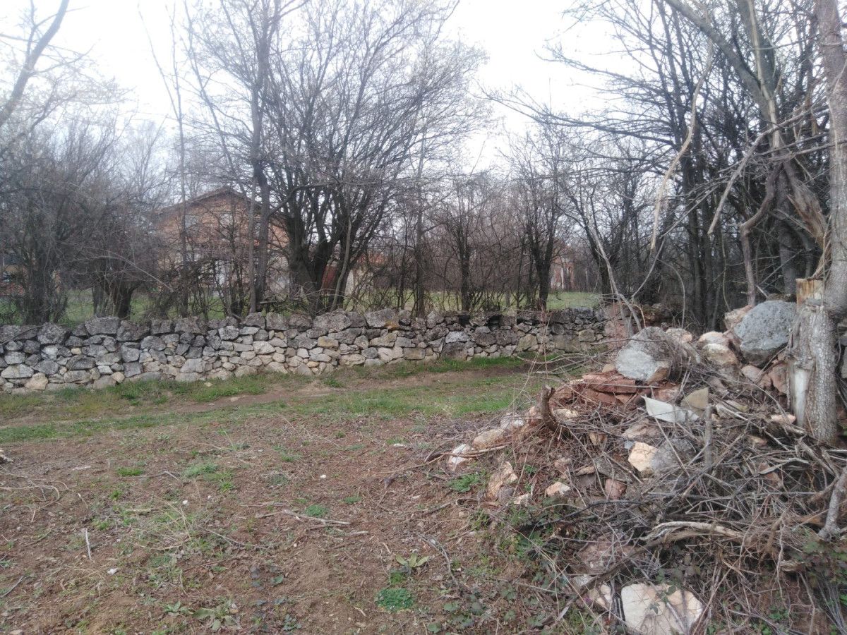 Парцел - 1500 м2 в с. Старо село