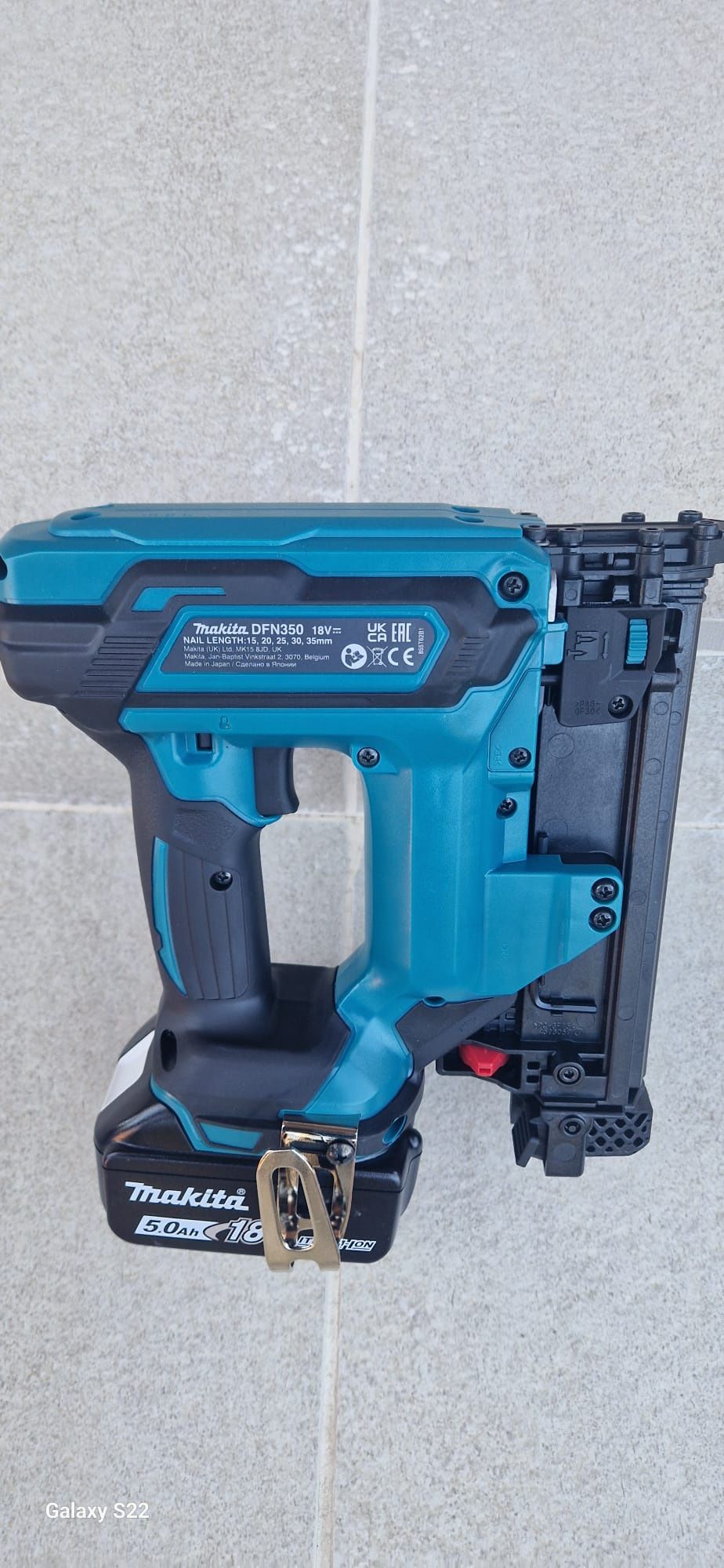 Makita pistol de cuie pe acumulator