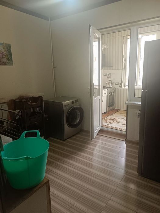 Срочно Продаётся 5-ти комнатная квартира в Янгихаётском районе