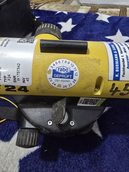 Vând nivelă optică