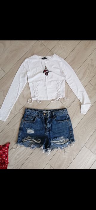 Set XS, format din top si pantaloni scurti