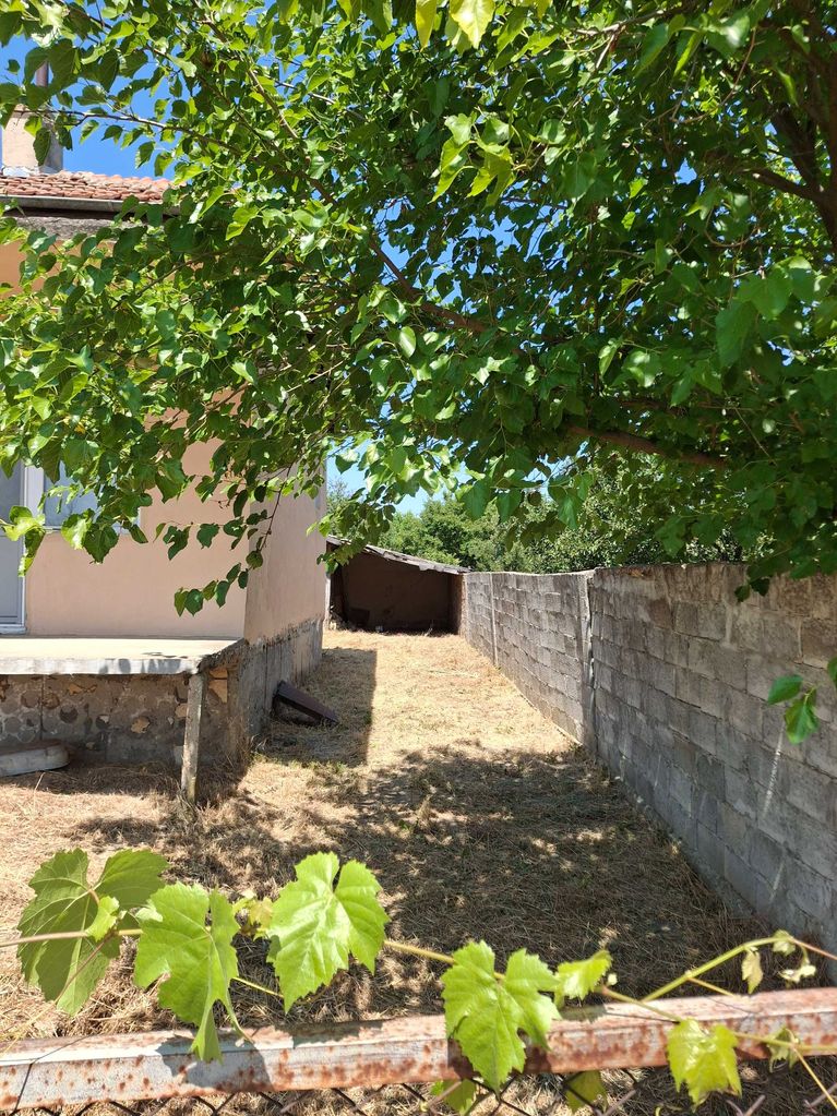 Продава се Къща в Лозница - 100 кв.м за 419 €/кв.м - Снимка #2