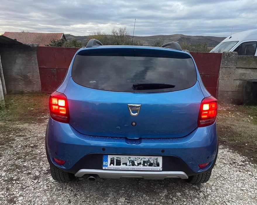 Dacia Sandero STEPWAY 0.9Tce + GPL - Navi/Climatronic - TOATE DOTARILE