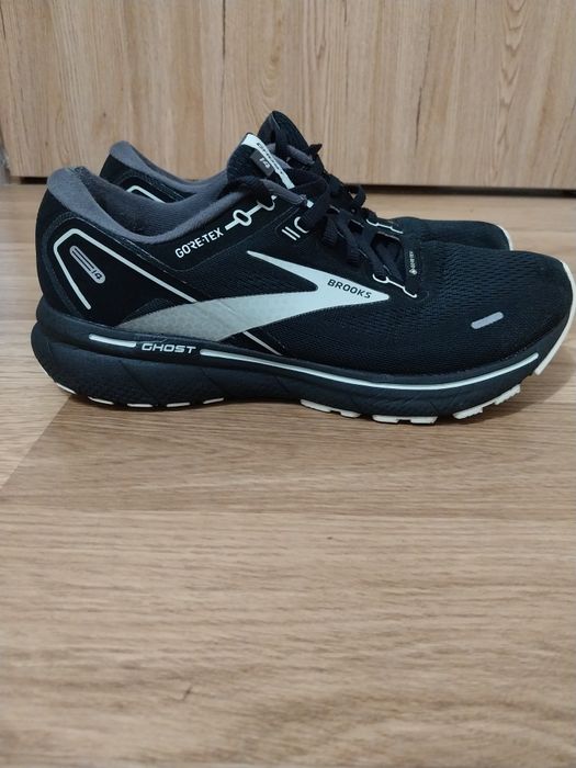 Adidasi originali Brooks nr.42.5